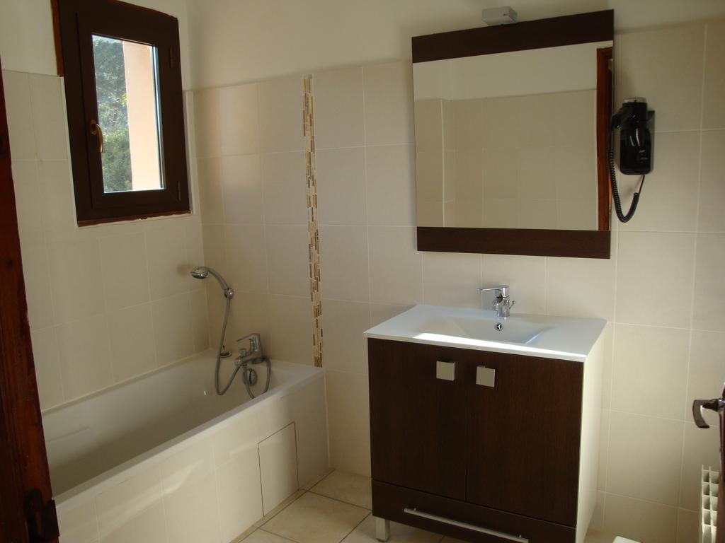 Residence Cabanaccia Serriera  Екстериор снимка
